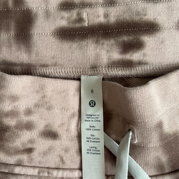 Inner Glow High Rose Short from Lululemon Size 8 - Picture 4 of 4
